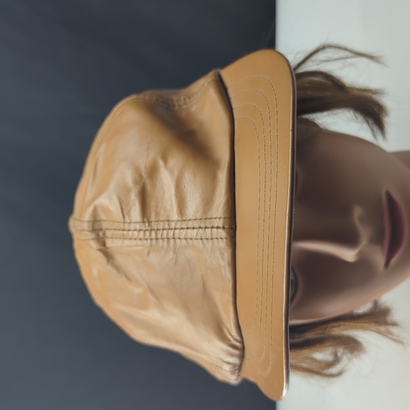 Other - Vintage Men's  Leather Hat